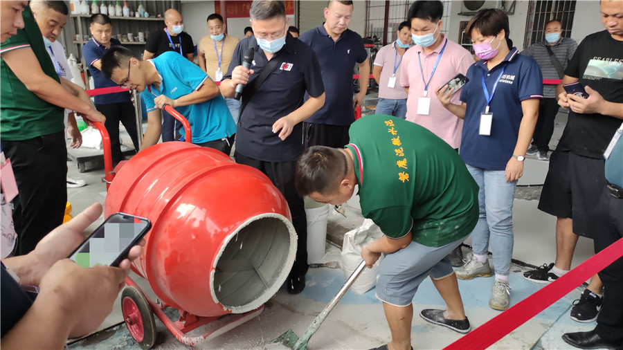 納米水磨石實(shí)操現(xiàn)場