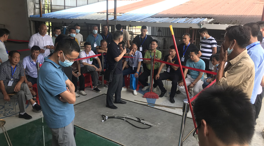 無機(jī)磨石微水泥培訓(xùn)現(xiàn)場(chǎng)